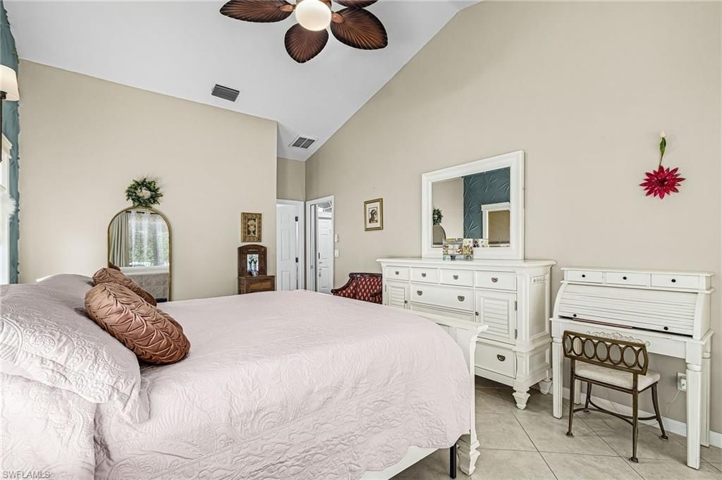 Image 23 of property listing at 4841 SW 24th PL, Cape Coral, FL 33914