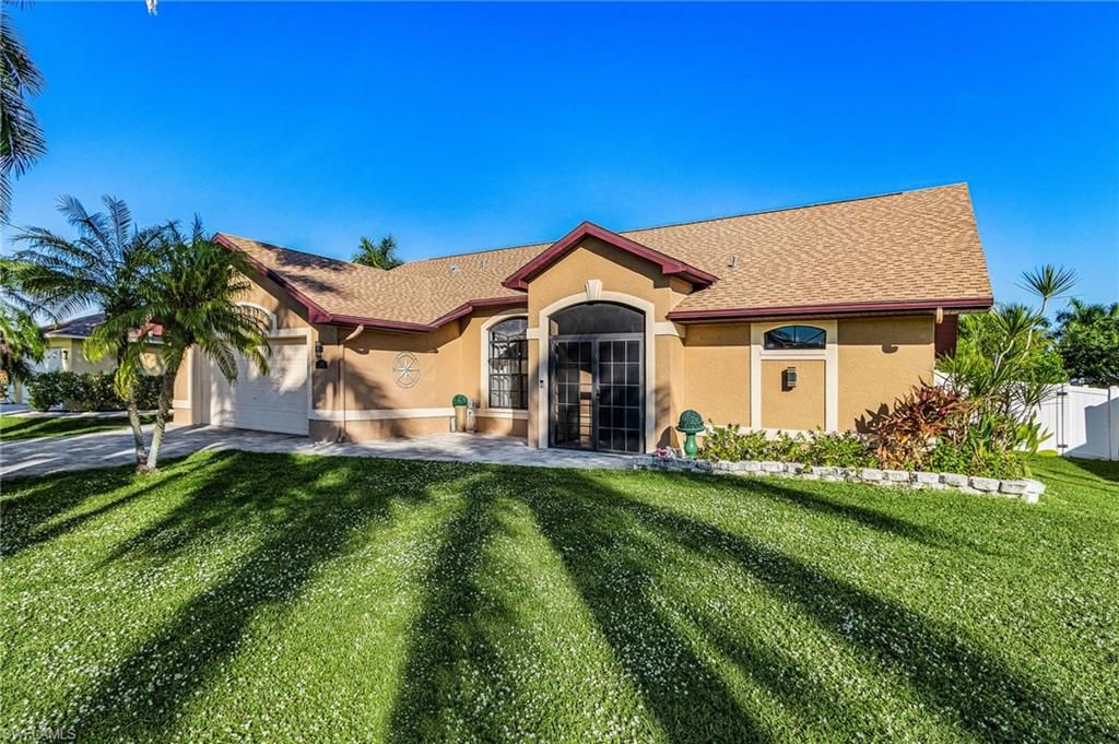 Image 3 of property listing at 4841 SW 24th PL, Cape Coral, FL 33914