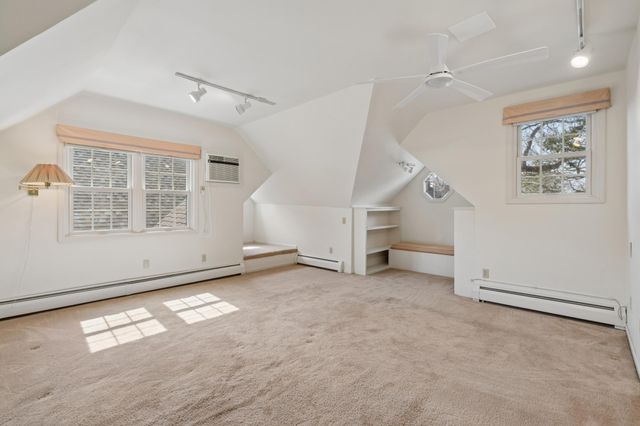 49 Sheridan Avenue S, Minneapolis, MN 55405