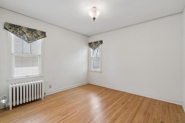 49 Sheridan Avenue S, Minneapolis, MN 55405