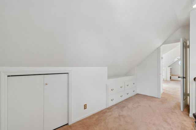 49 Sheridan Avenue S, Minneapolis, MN 55405