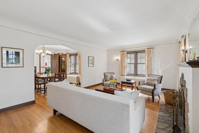 49 Sheridan Avenue S, Minneapolis, MN 55405