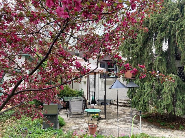 49 Sheridan Avenue S, Minneapolis, MN 55405