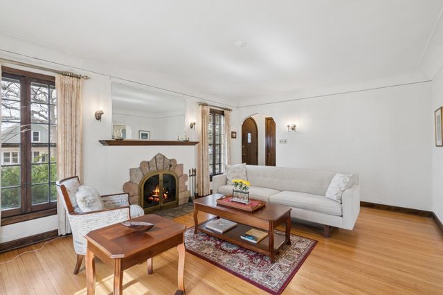 49 Sheridan Avenue S, Minneapolis, MN 55405