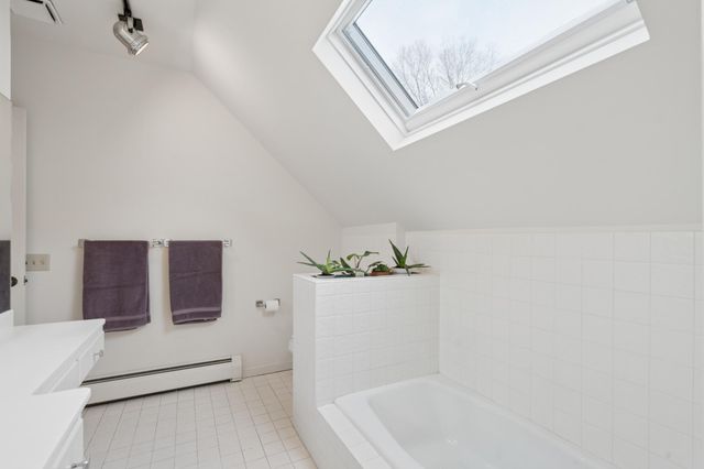 49 Sheridan Avenue S, Minneapolis, MN 55405