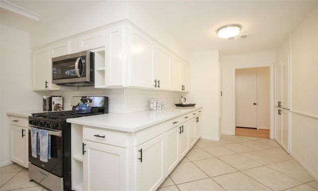 4609 Kinglet Street, Houston, TX 77035