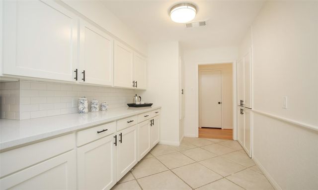 4609 Kinglet Street, Houston, TX 77035