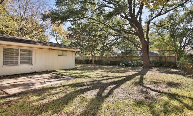 4609 Kinglet Street, Houston, TX 77035