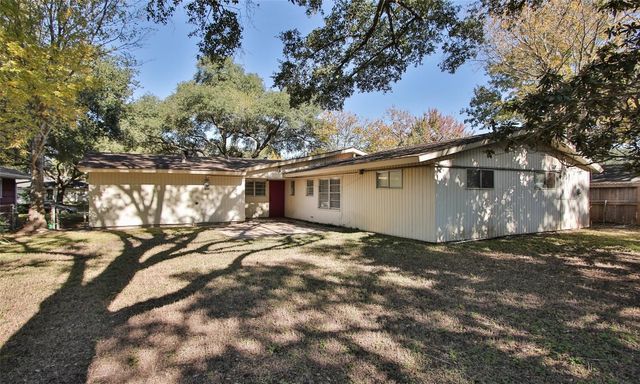 4609 Kinglet Street, Houston, TX 77035
