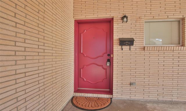 4609 Kinglet Street, Houston, TX 77035