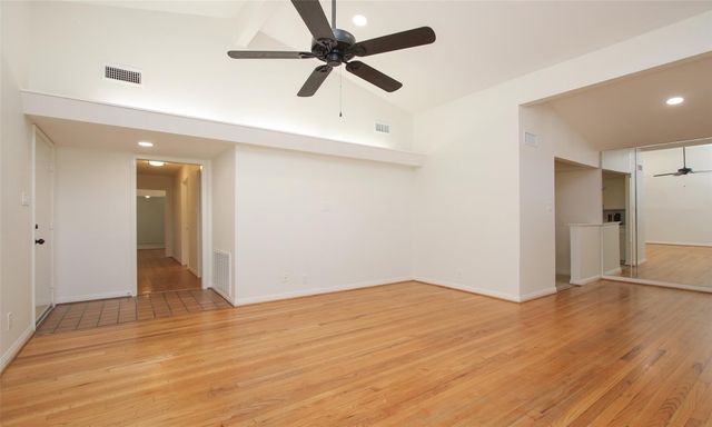 4609 Kinglet Street, Houston, TX 77035