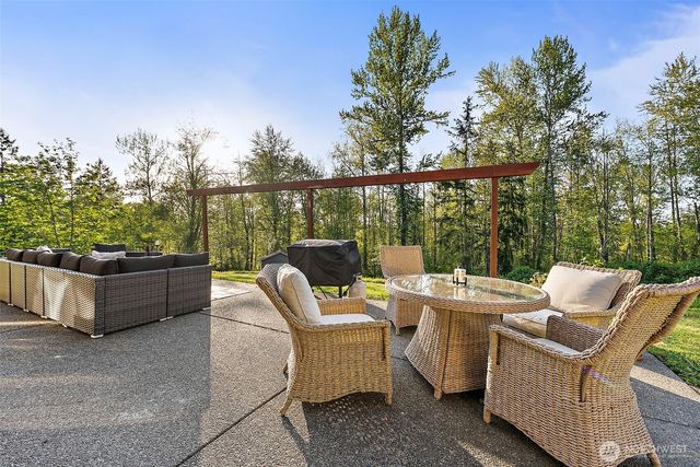 35415 113th Avenue E, Eatonville, WA 98328