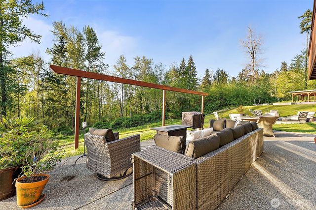 35415 113th Avenue E, Eatonville, WA 98328
