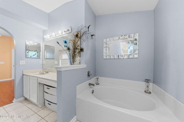 2656 LANTANA LAKES Drive E, Jacksonville, FL 32246