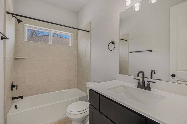 4512 Road 66112, Dayton, TX 77535