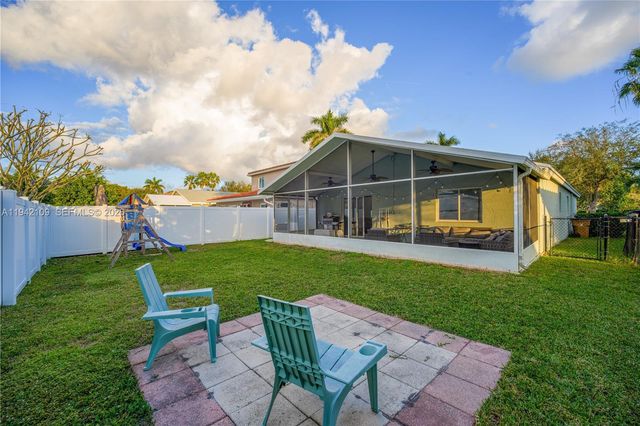 1227 SW 46th Ter, Deerfield Beach, FL 33442