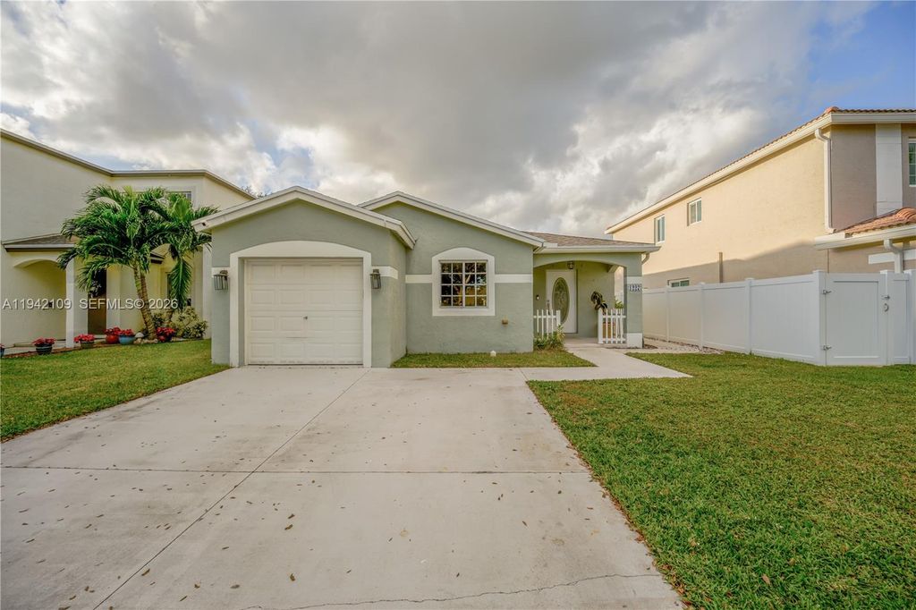 1227 SW 46th Ter, Deerfield Beach, FL 33442