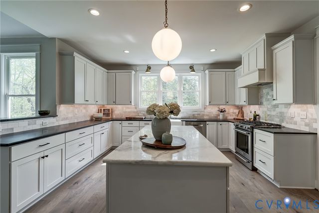 566 Church Hill Rd, Goochland, VA 23103