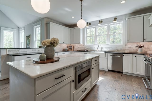 566 Church Hill Rd, Goochland, VA 23103