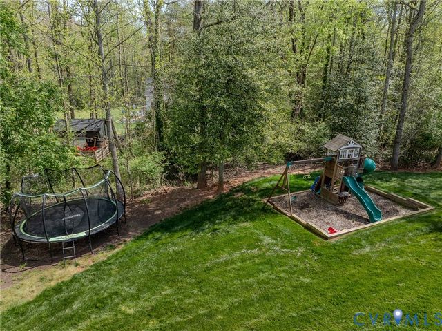 566 Church Hill Rd, Goochland, VA 23103