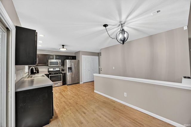 4122 Amanda Lane, South Bend, IN 46628