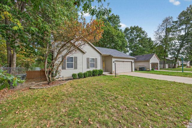 4122 Amanda Lane, South Bend, IN 46628