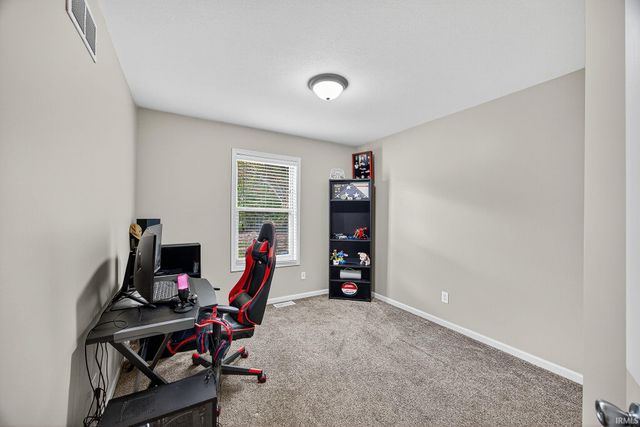4122 Amanda Lane, South Bend, IN 46628