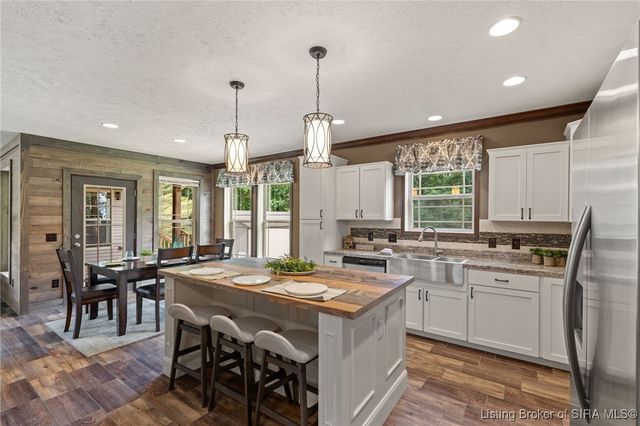 6136 W Fairview Road, Taswell, IN 47175