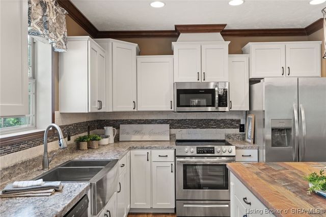 6136 W Fairview Road, Taswell, IN 47175