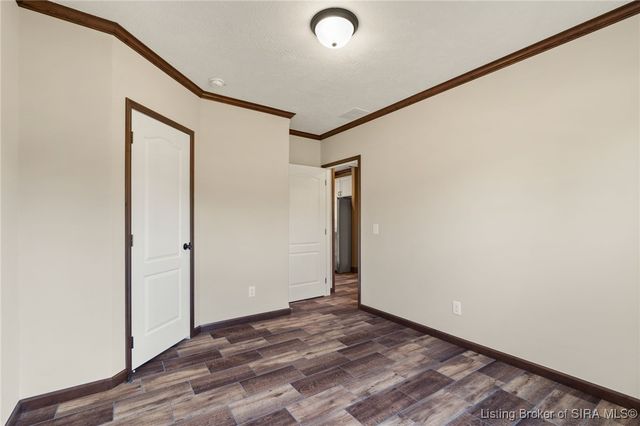 6136 W Fairview Road, Taswell, IN 47175