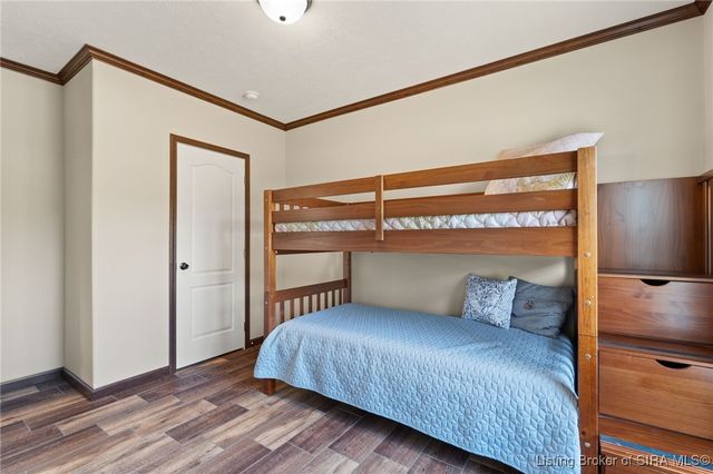 6136 W Fairview Road, Taswell, IN 47175