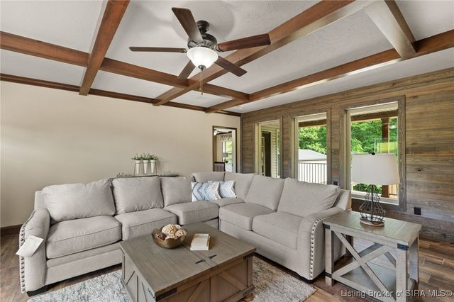 6136 W Fairview Road, Taswell, IN 47175