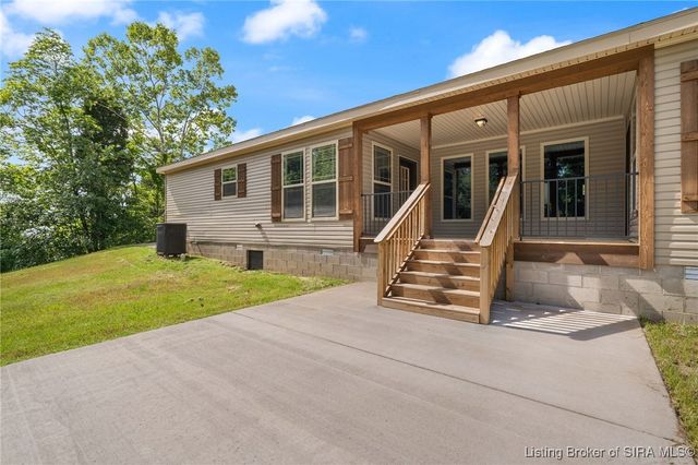 6136 W Fairview Road, Taswell, IN 47175