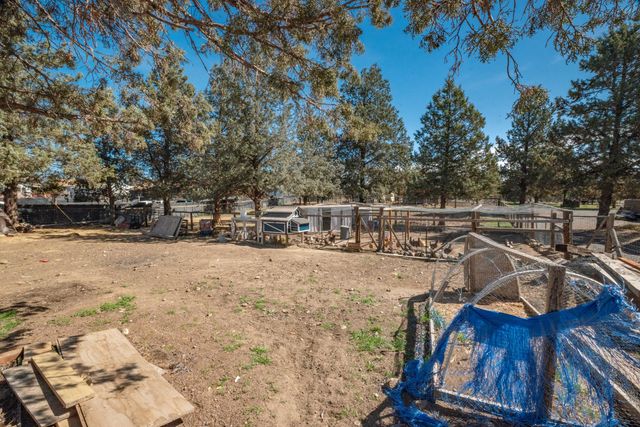 13379 SW Cinder Drive, Terrebonne, OR 97760