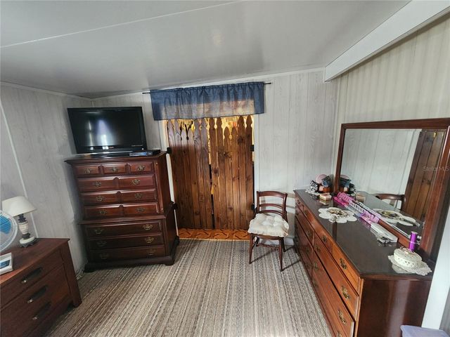 569 CR 486, Lake Panasoffkee, FL 33538