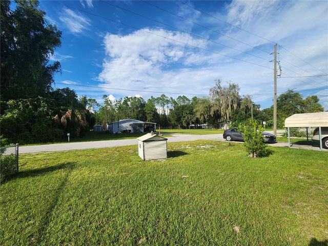 569 CR 486, Lake Panasoffkee, FL 33538