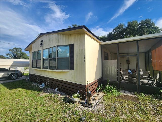 569 CR 486, Lake Panasoffkee, FL 33538