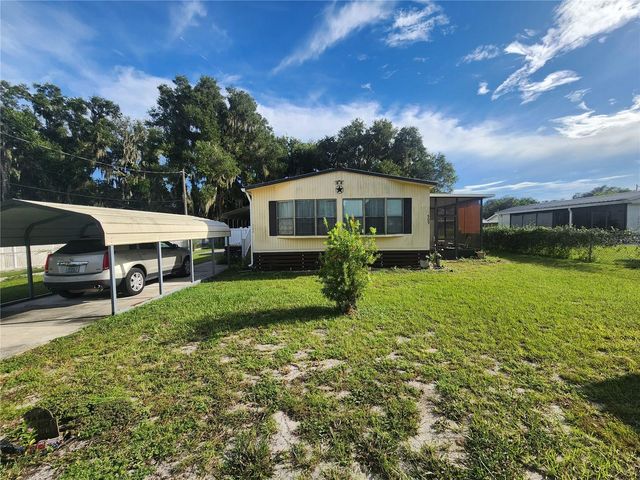 569 CR 486, Lake Panasoffkee, FL 33538