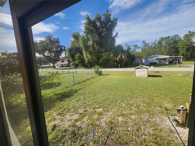 569 CR 486, Lake Panasoffkee, FL 33538