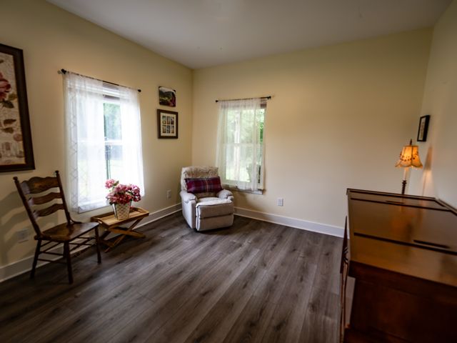 1004 Breeden Rd, Charlotte, TN 37036