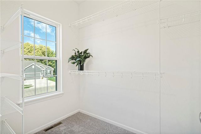 1022 Jasmine Drive, Liberty, MO 64068