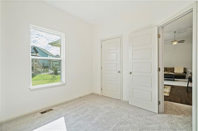 1022 Jasmine Drive, Liberty, MO 64068