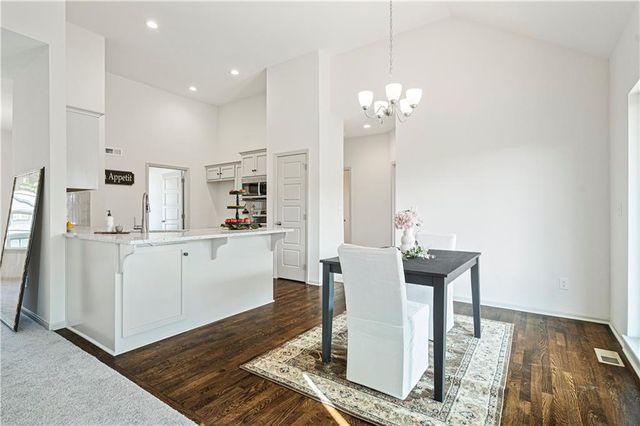 1022 Jasmine Drive, Liberty, MO 64068