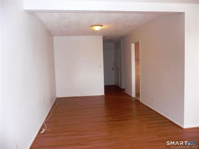 39 Glenbrook Road 5A, Stamford, CT 06902