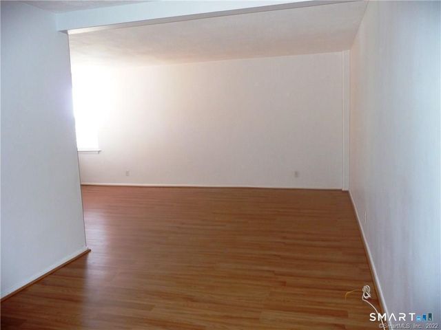 39 Glenbrook Road 5A, Stamford, CT 06902