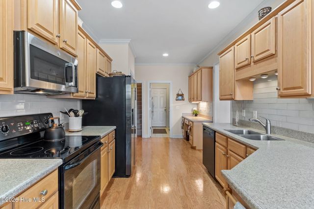 1035 Golden Sands Way, Leland, NC 28451