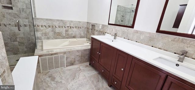75 ASHFORD DR, Plainsboro, NJ 08536