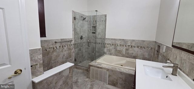 75 ASHFORD DR, Plainsboro, NJ 08536