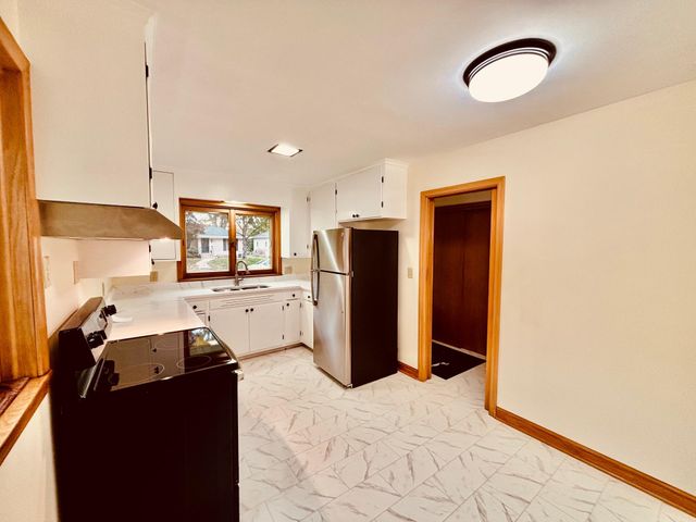 840 Montana Avenue W, Saint Paul, MN 55117