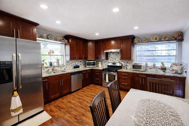 7344 SW 135th Ct, Miami, FL 33183